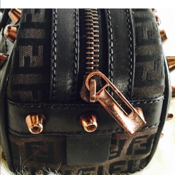 Fendi copper leather canvas FF baguette Zucca bag - Picture 4 of 8